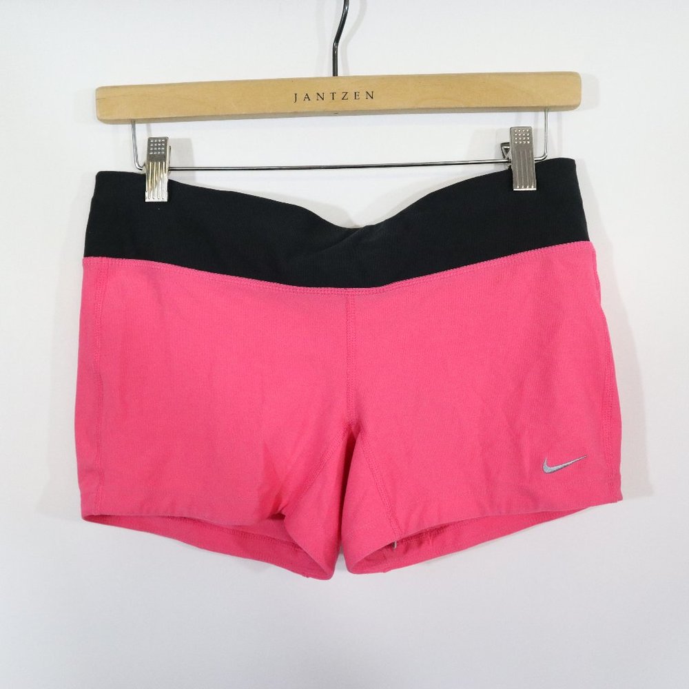 Nike NWT Filamont Boy Short Size L Yoga Running